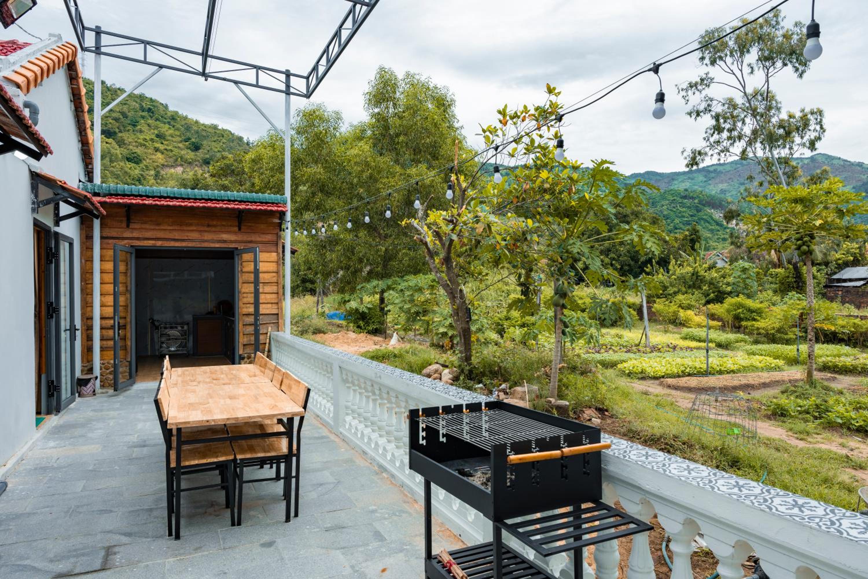Căn hộ gia đình ngay biển Đại Lãnh - Family homestay view 2