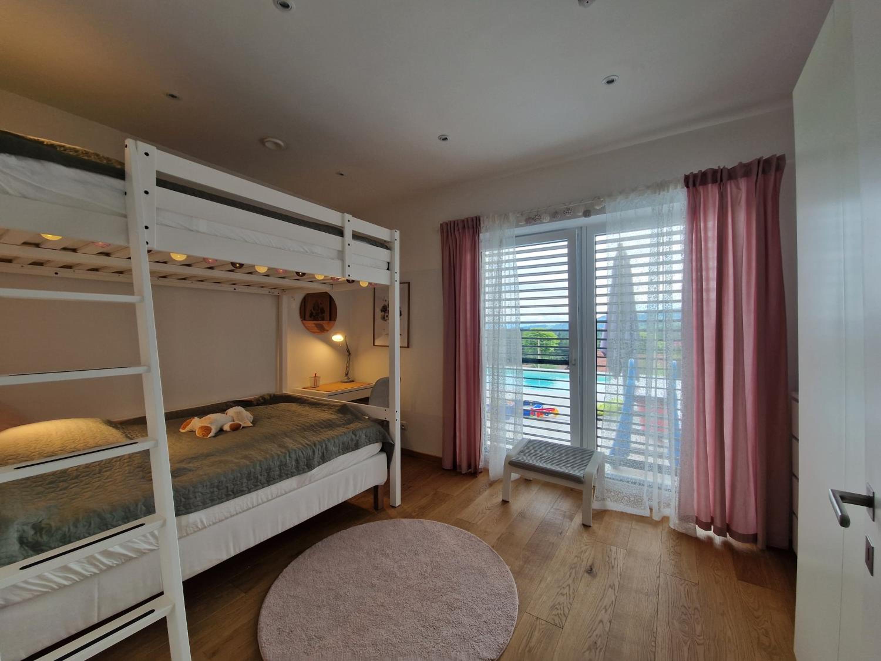 Gästezimmer in den Weinbergen - exquisit und ruhig - mit Self-Check-in