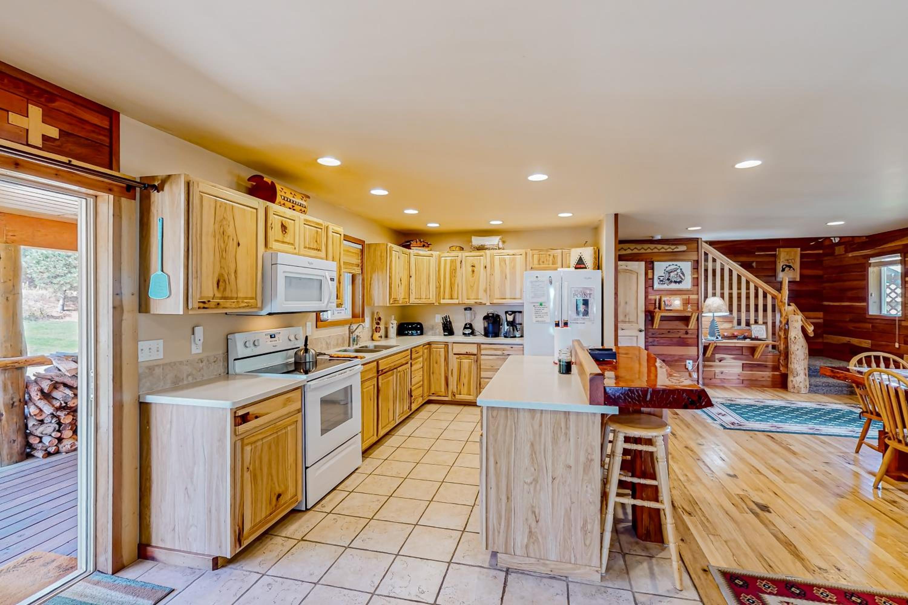 Rustic Cabin with Decks and Hot Tub in Garden Valley!