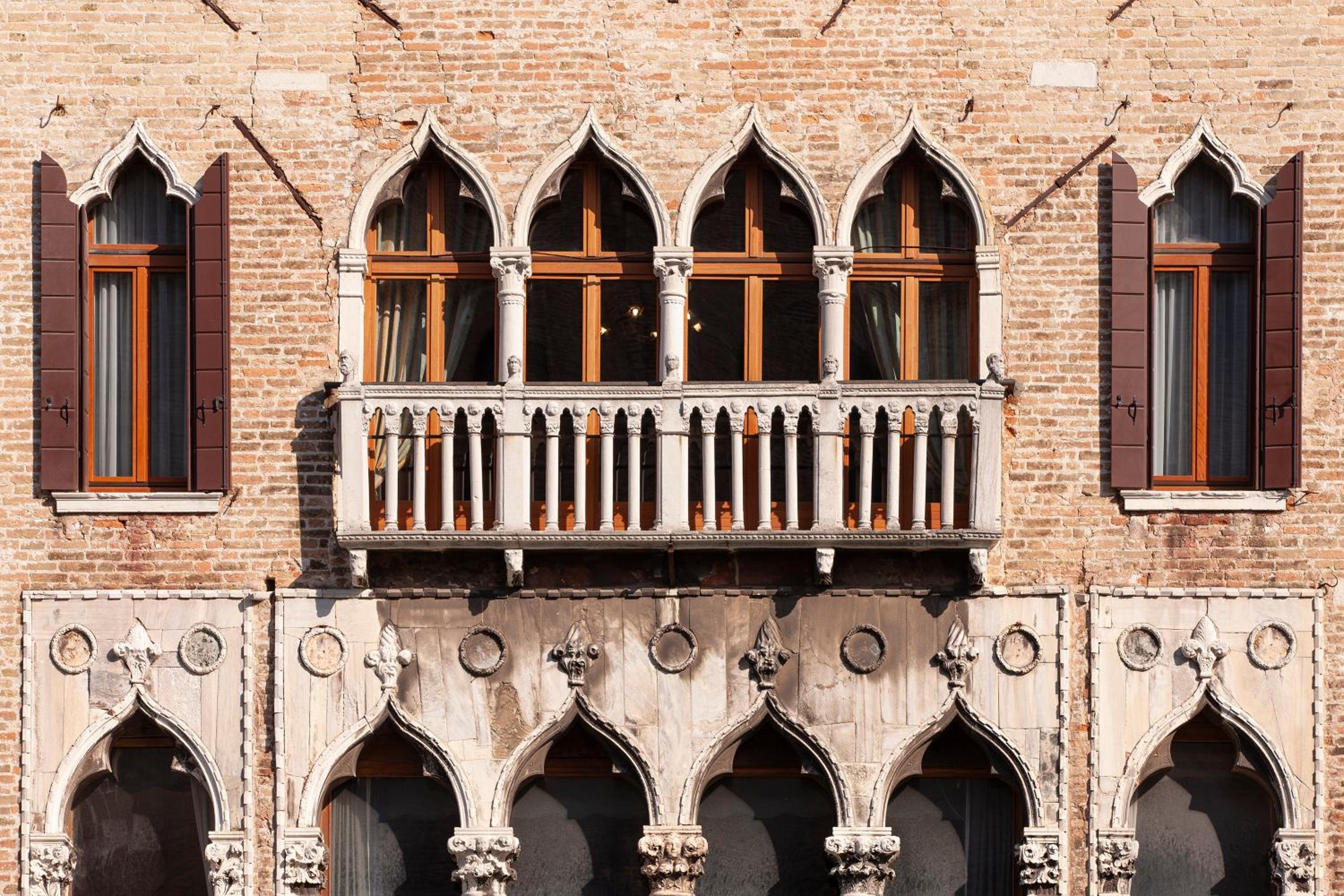 LUXURY APARTMENT PESARO PAPAFAVA
