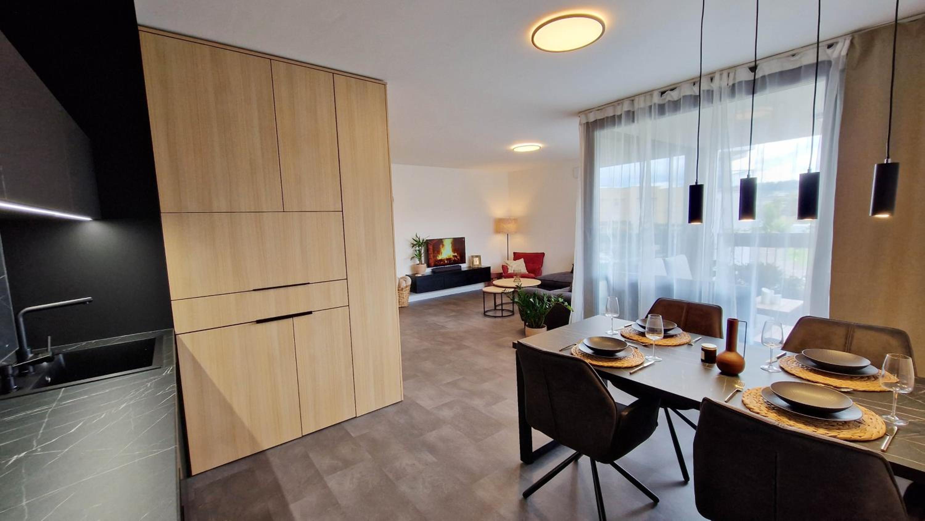 Hillshome - Liptov family base, sauna & terrace view 4