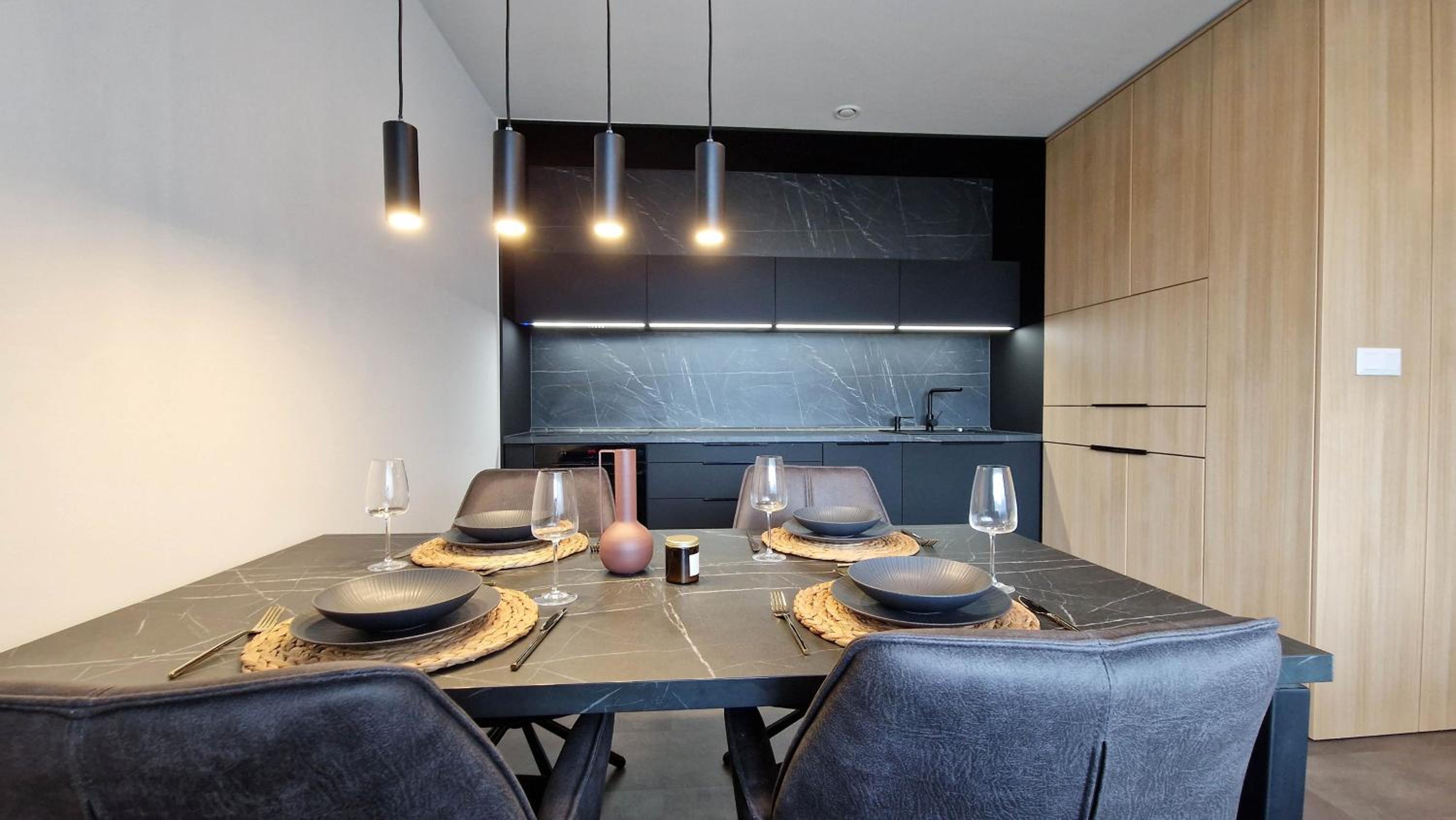 Hillshome - Liptov family base, sauna & terrace view 3