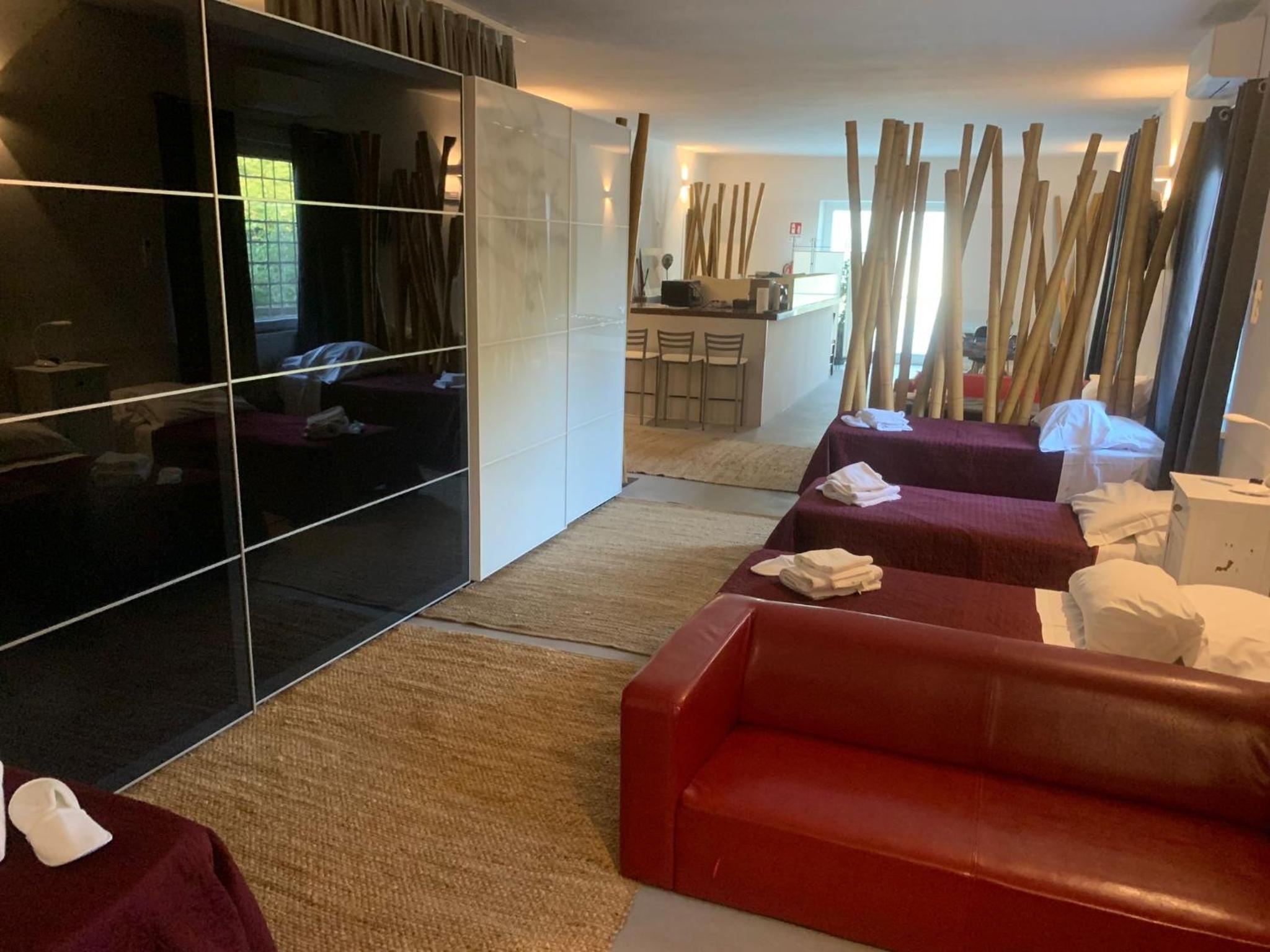 hotel room