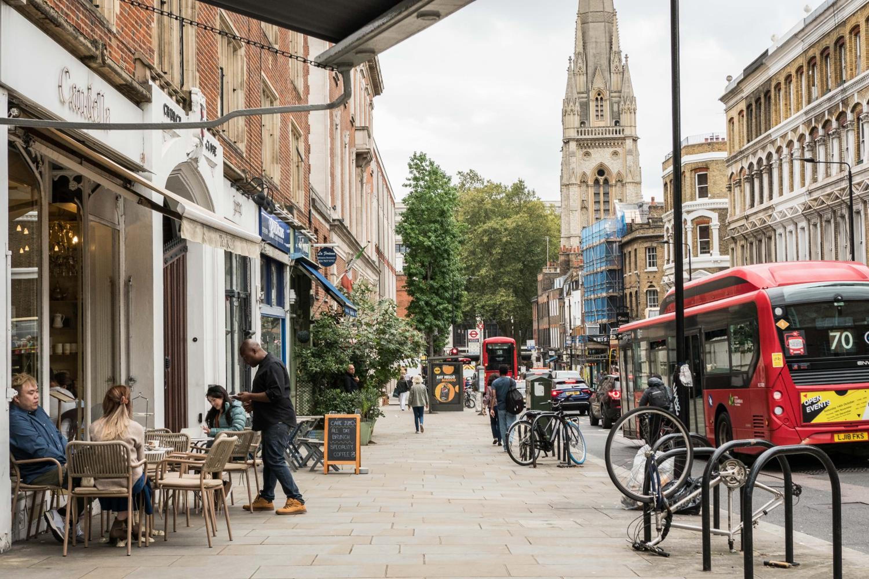 Cosy High-ceiling Victorian flat with balcony - 2mins to Hyde Park, Kensington Palace, NottingHill, High Street Kensington,2BR 2Baths