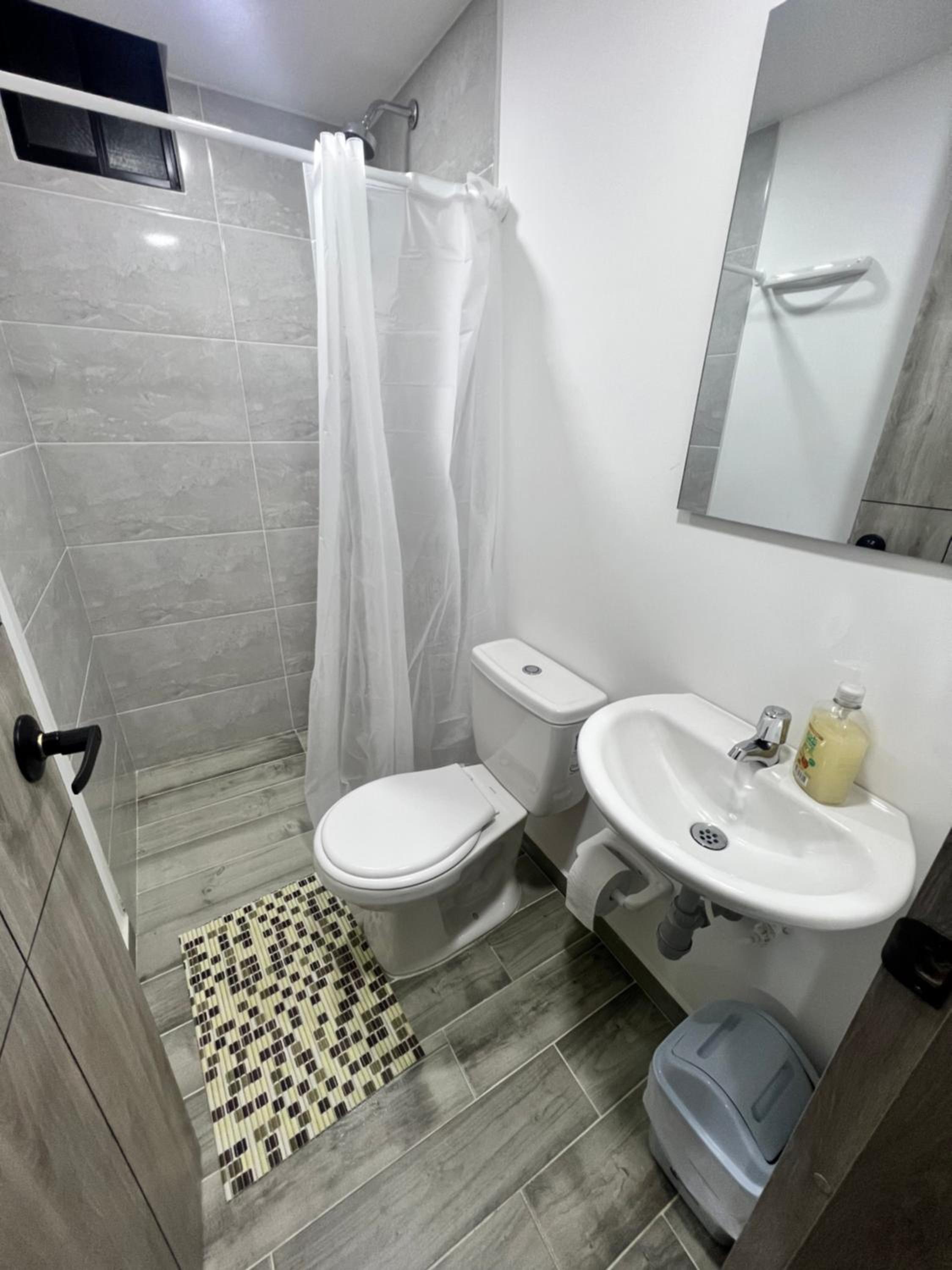 Nuevo Apartamento frente al Centro Comercial VIVA