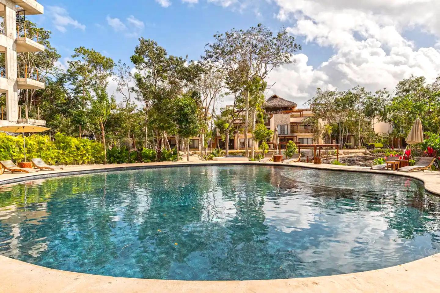 RELAX TULUM Family Friendly Apartment in the in the jungle - pools & cenotes view 4