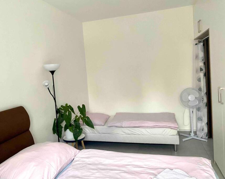 Aurion Cozy 2BR Apartment near Prague Castle - Parking - Up to 6 Guests