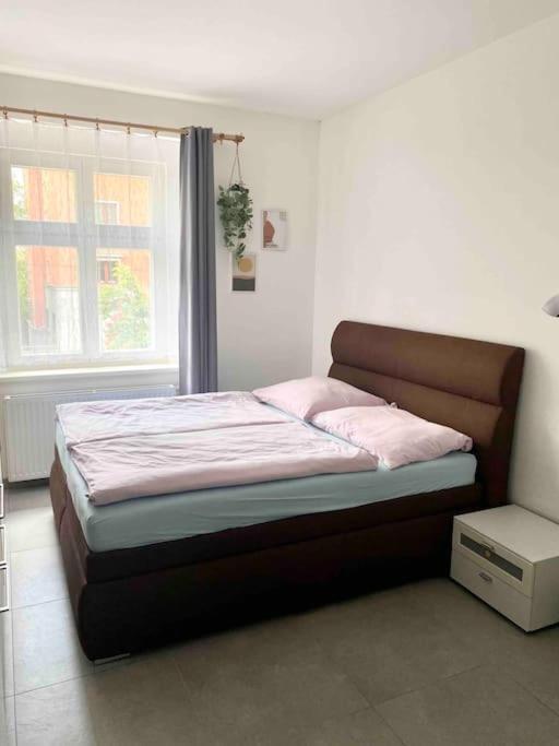 Aurion Cozy 2BR Apartment near Prague Castle - Parking - Up to 6 Guests