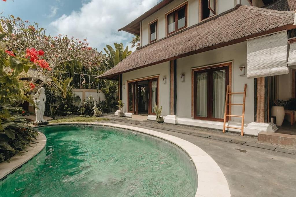 Villa Nelayan Sands