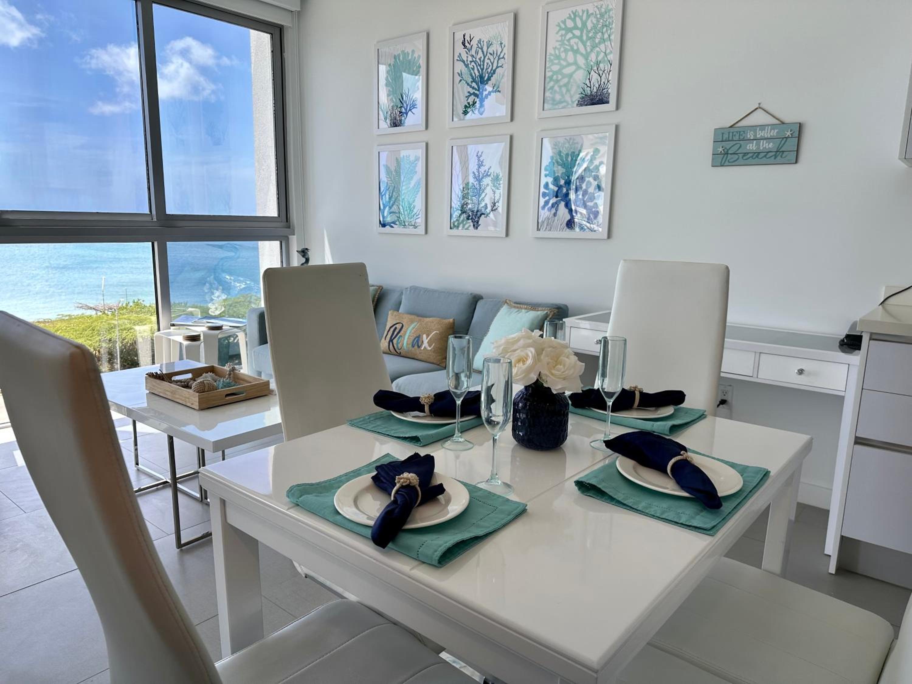 Azure 515 Aruba Vacation Sunset Breeze