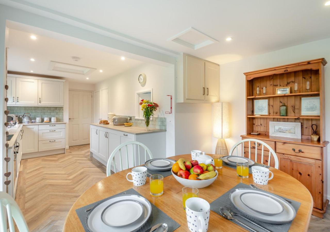 2 Bed in Pwllheli oc-brynpe view 2