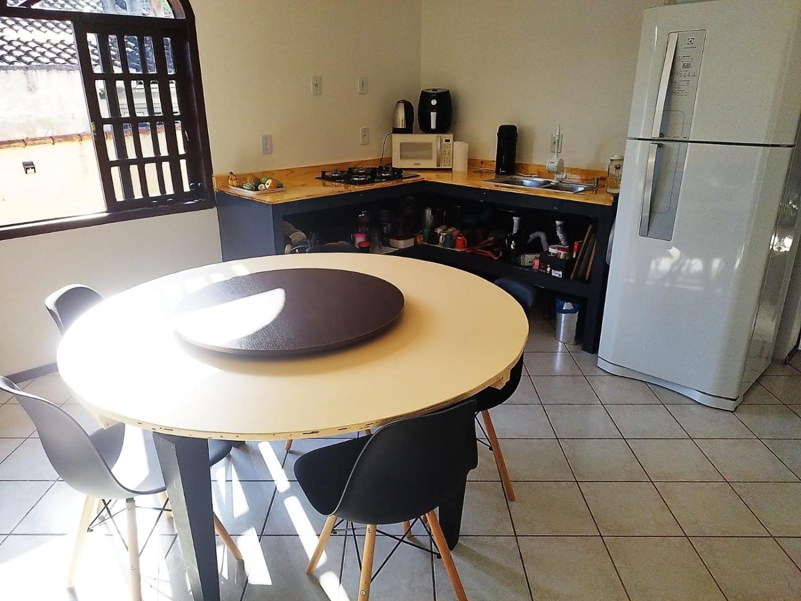Quarto em casa de família