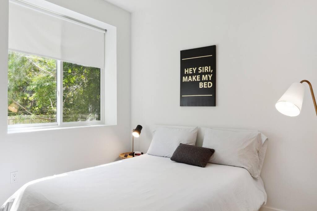 Bright, Modern, Central - Theater Room, Sleeps 9