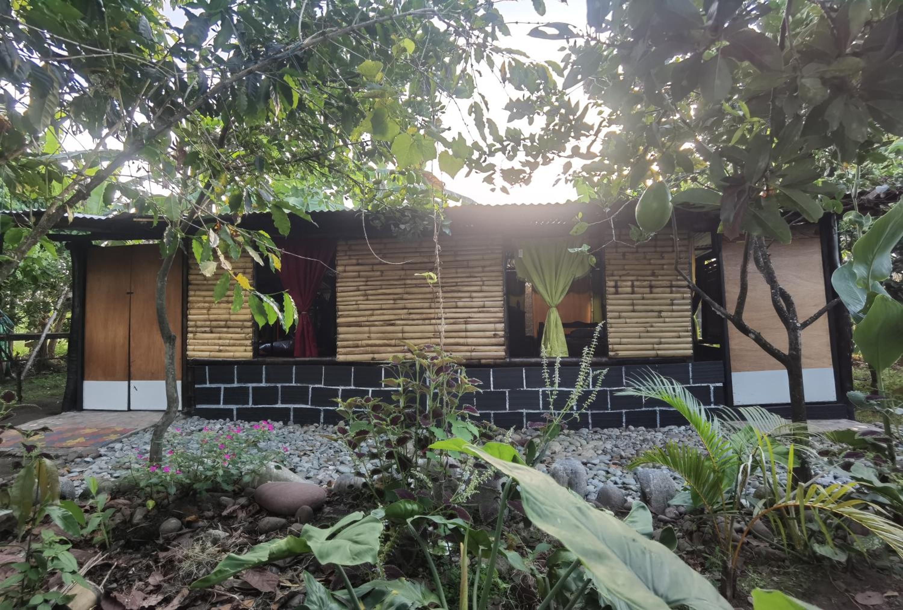 La Esmeralda (Guapes Travel)