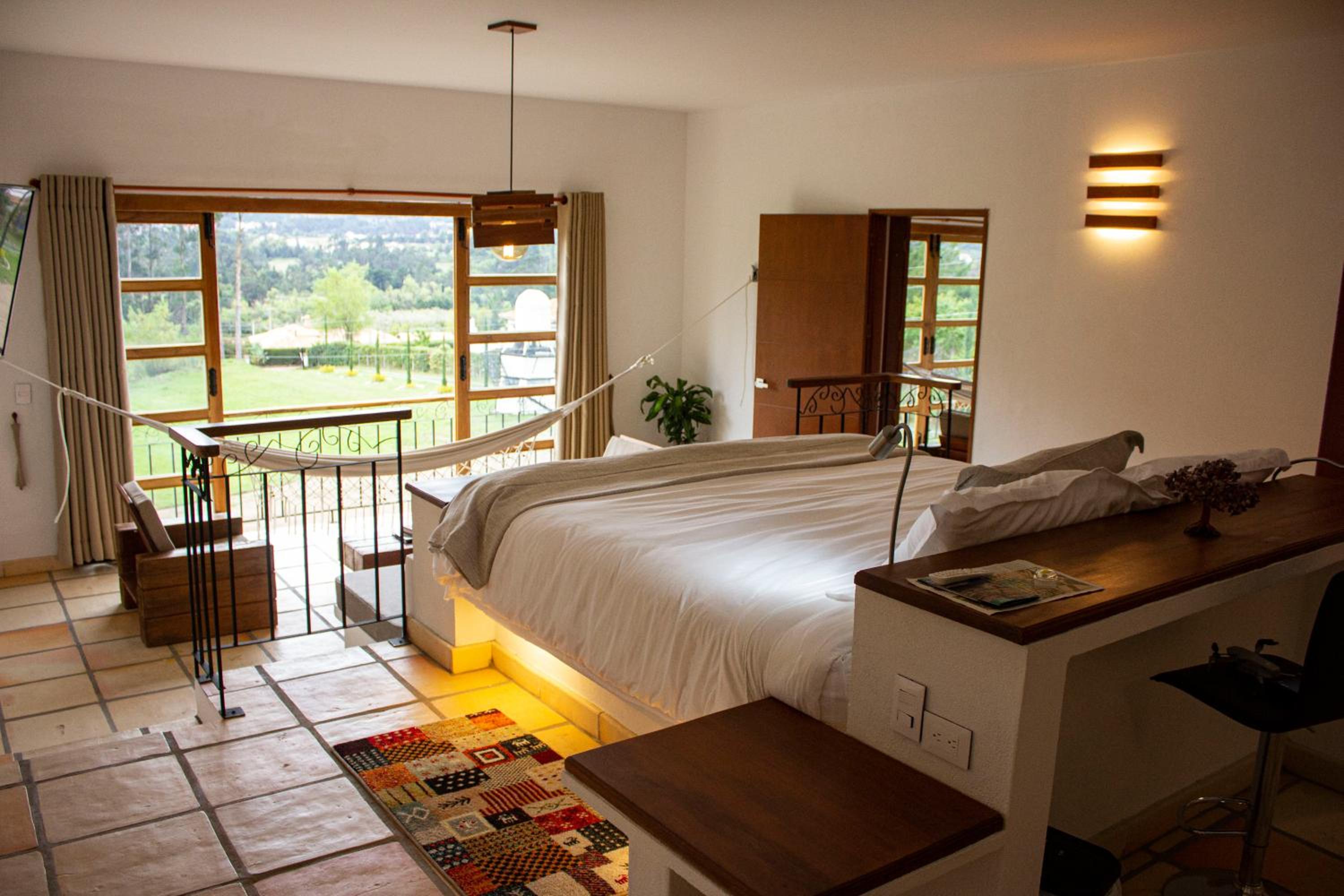 El Solaz By Honnor Living