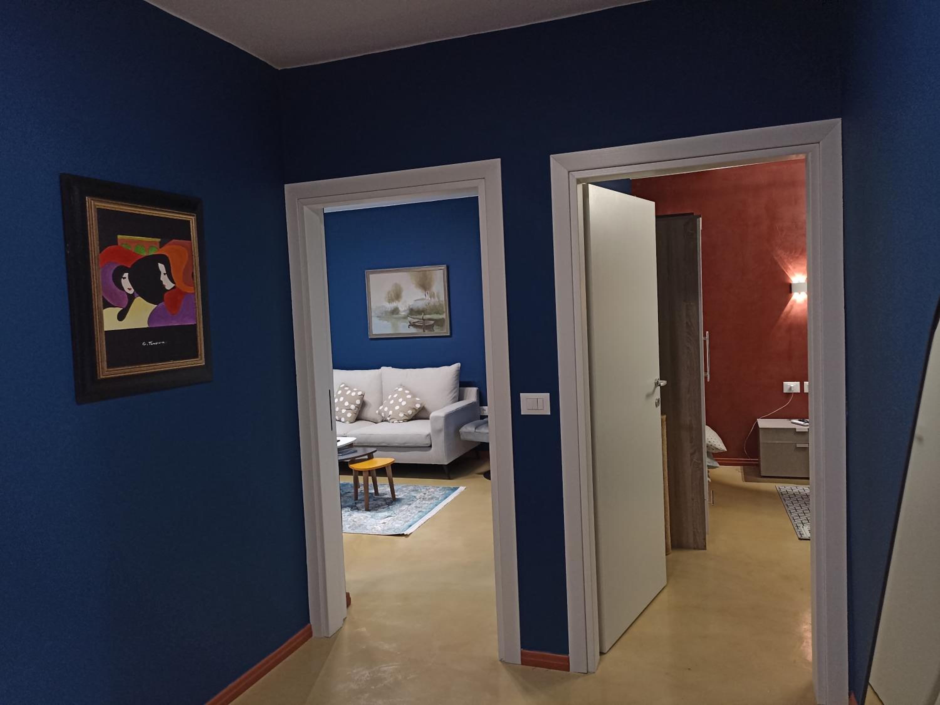 Oak Street Apartment