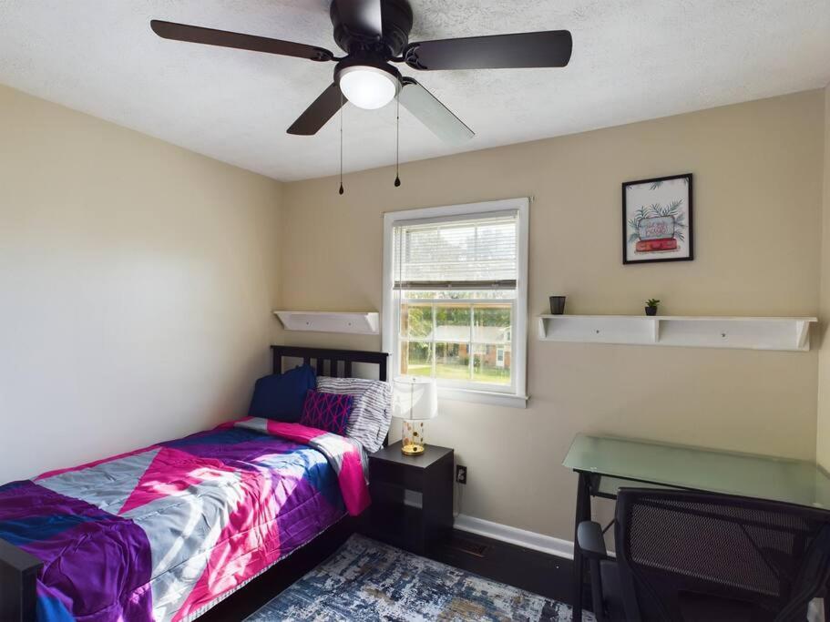 Fayetteville Vacations - Opuluxe Enjoy Fayetteville's 4 BR Hidden Gem! - Property Image 41