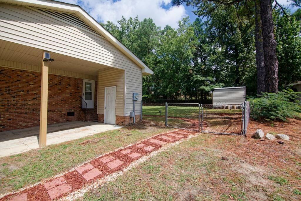 Fayetteville Vacations - Opuluxe Enjoy Fayetteville's 4 BR Hidden Gem! - Property Image 16