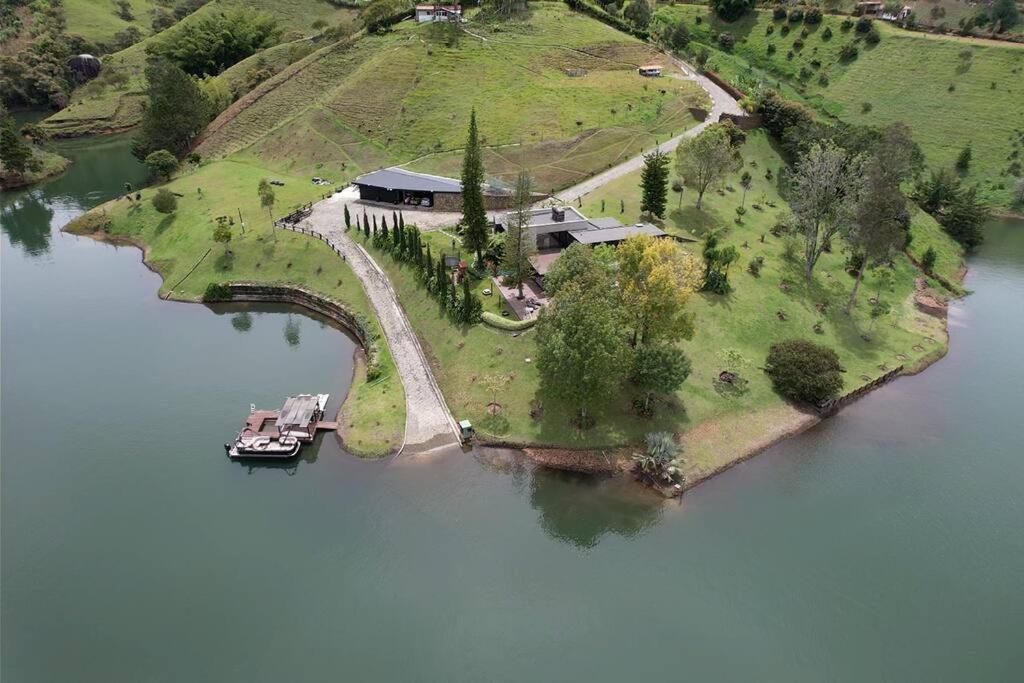 Maremansa Lake House Guatapé