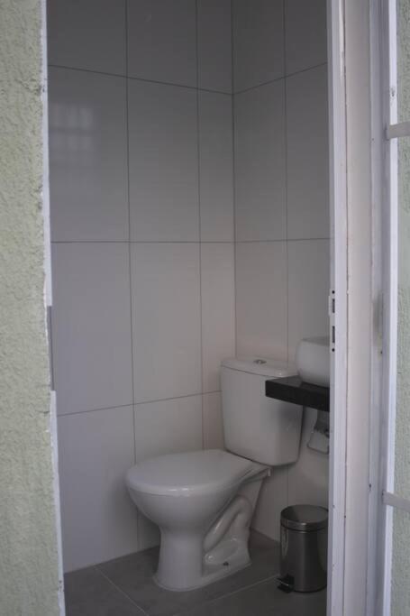 Casa com piscina, churrasqueira, praia maravilhosa!