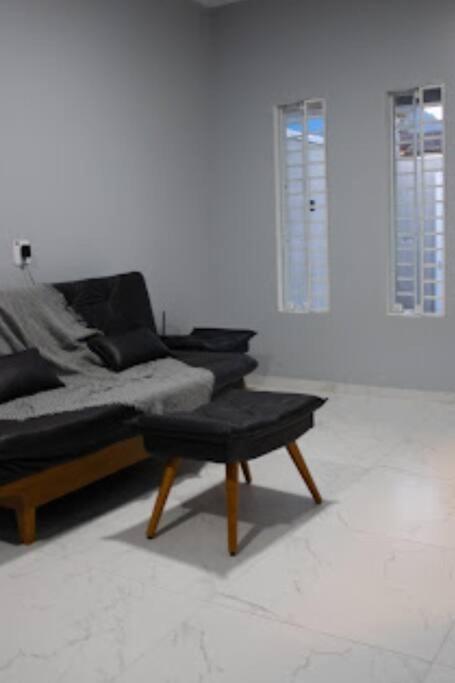 Casa com piscina, churrasqueira, praia maravilhosa!