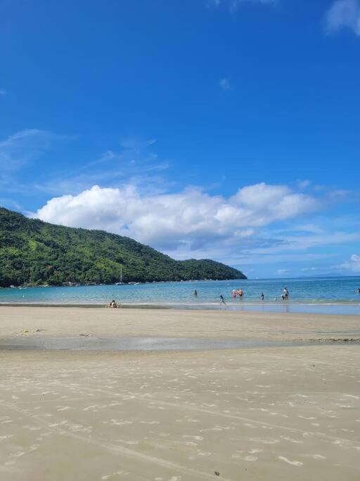 Casa com piscina, churrasqueira, praia maravilhosa!