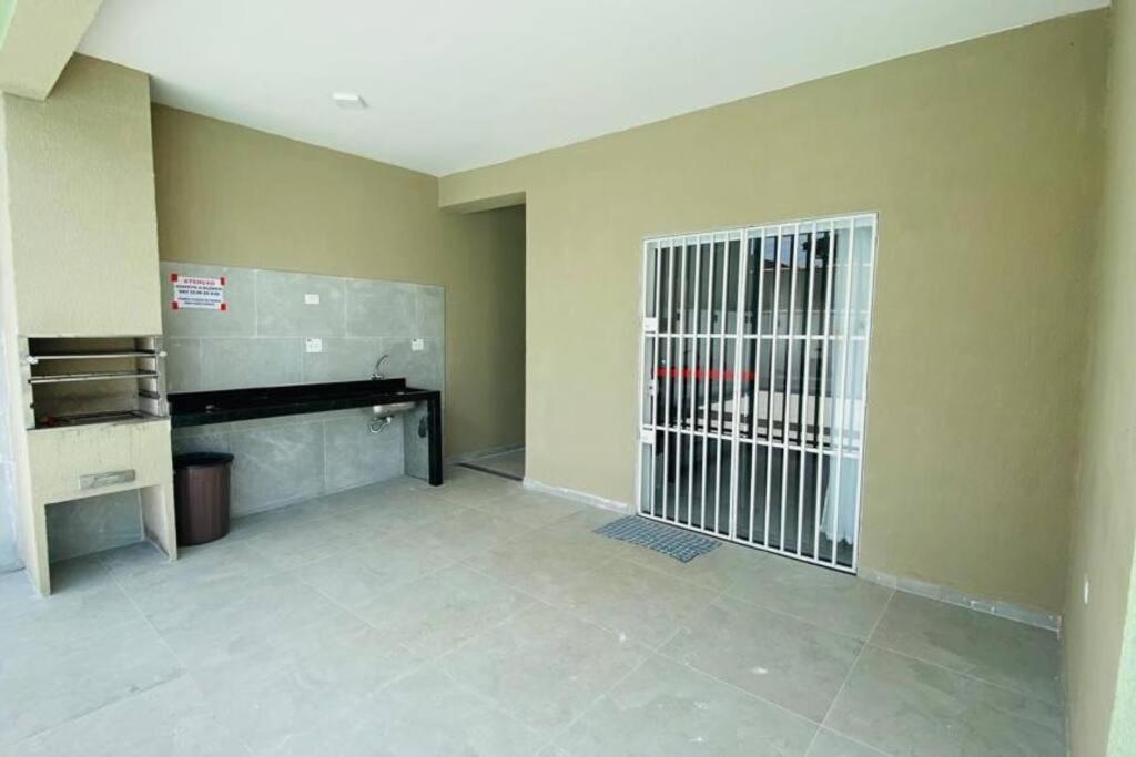 Casa com piscina, churrasqueira, praia maravilhosa!