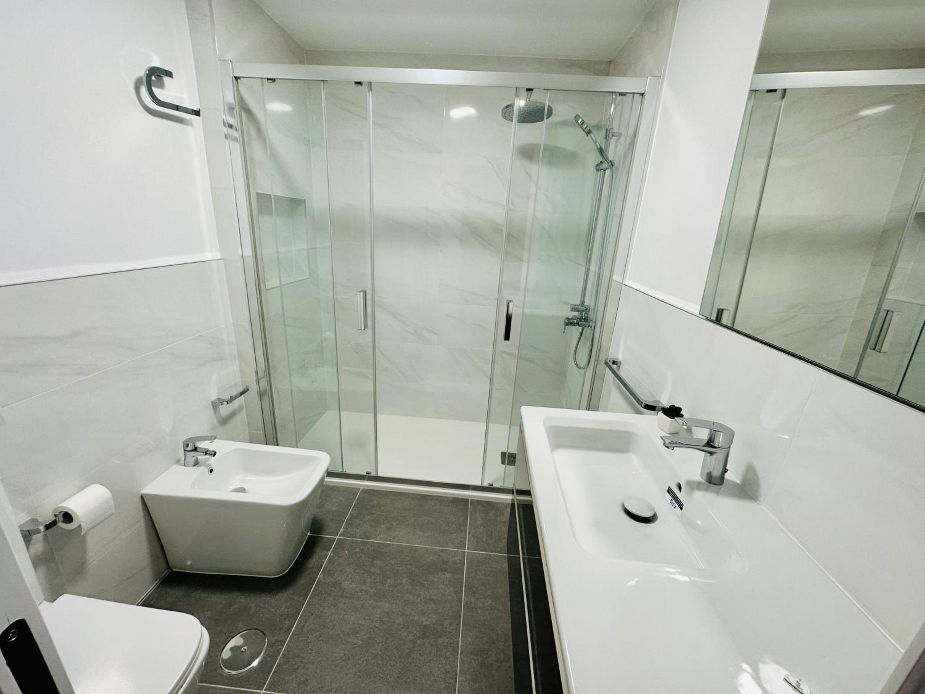 PLAYA DEL CURA - Spacious Beachside Apartment