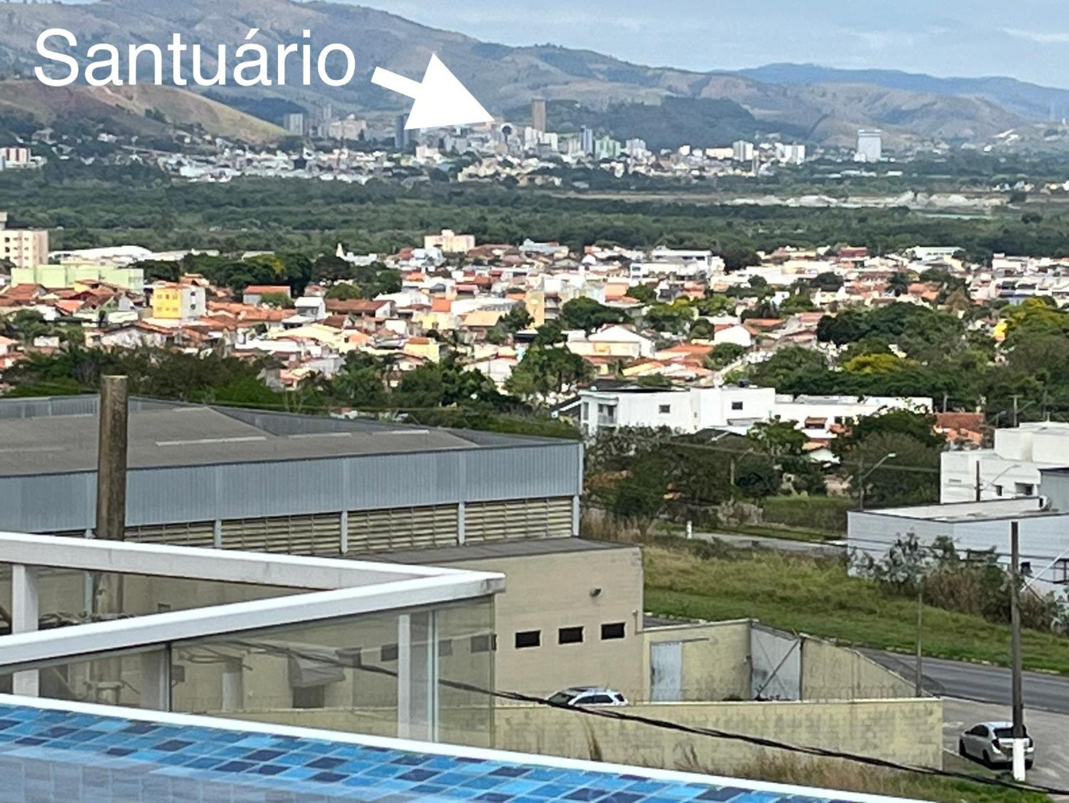 Quartos privativos - Casa de alto padrão