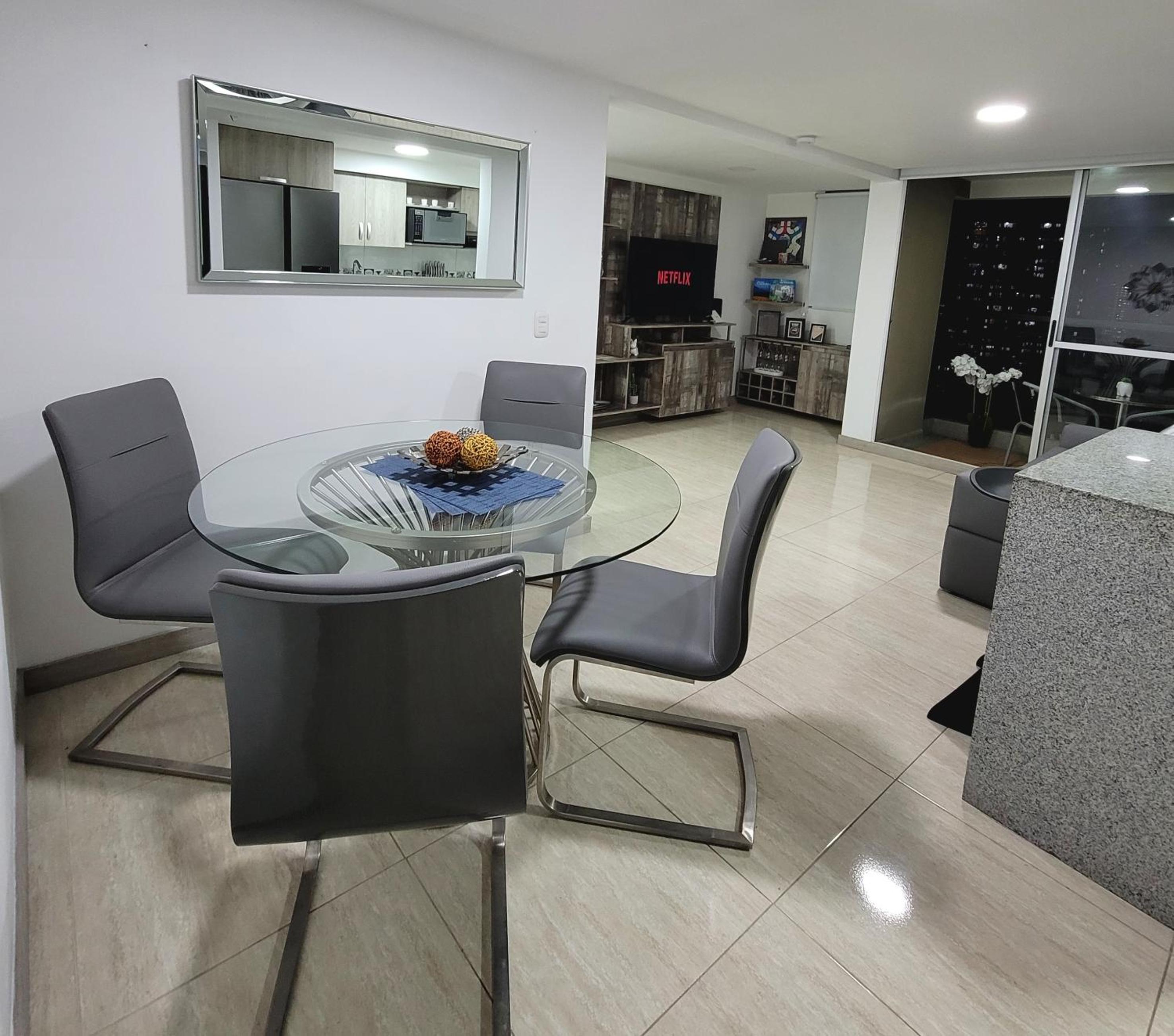 Modern 2/2 Apartment in Sabaneta with City View