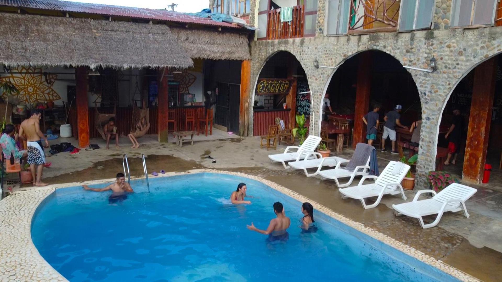 Lobo Hostel - Rurrenabaque