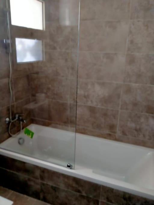Modern apartment near Sheikh Zayed