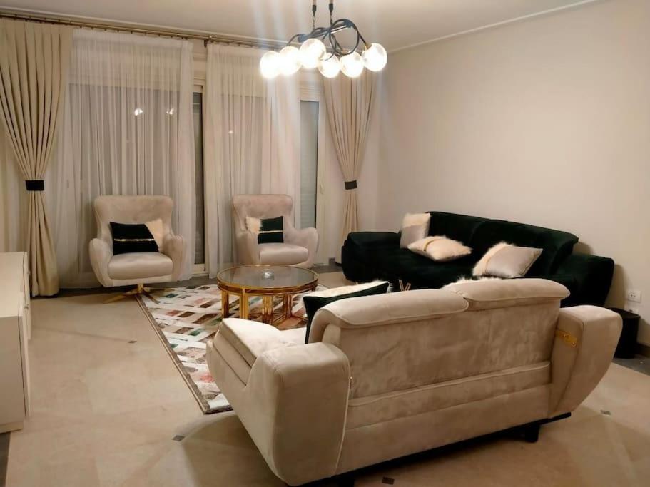 Modern apartment near Sheikh Zayed