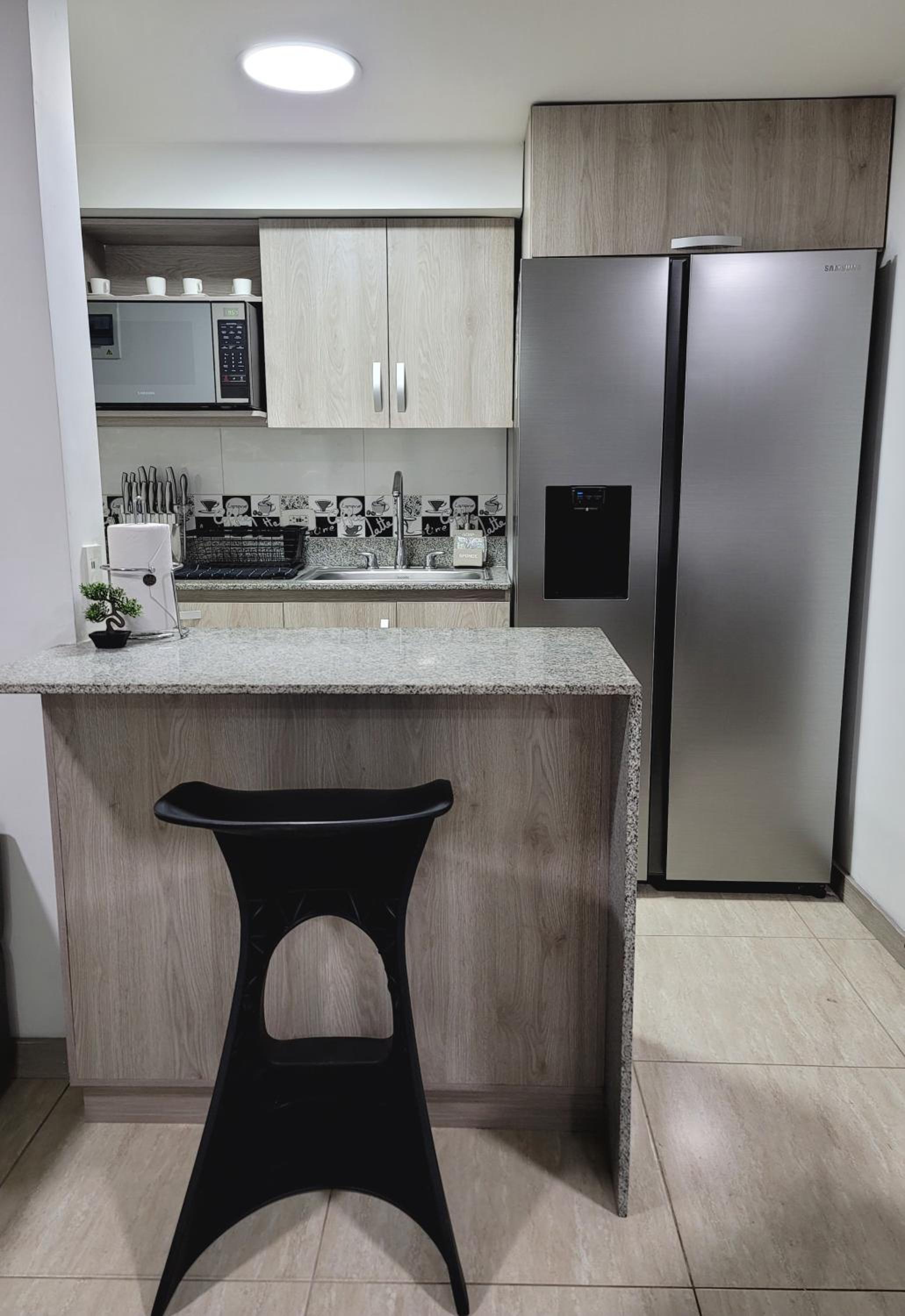 Modern 2/2 Apartment in Sabaneta with City View