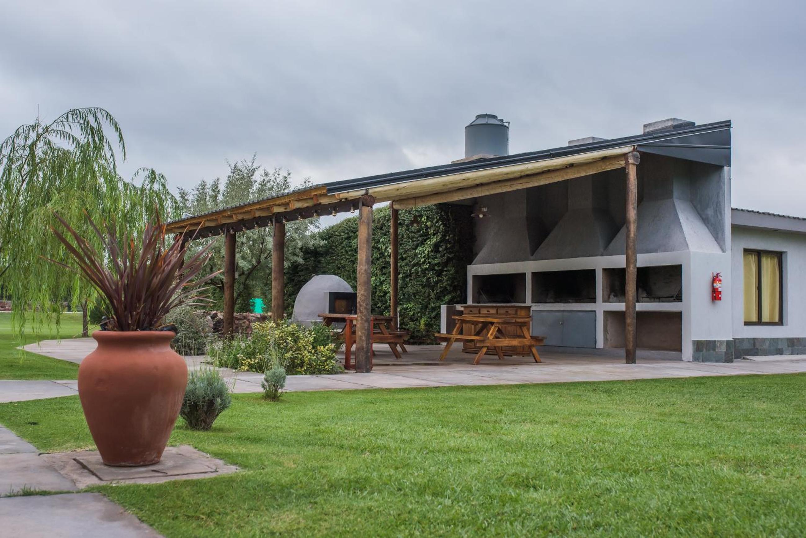 Altos la Villa