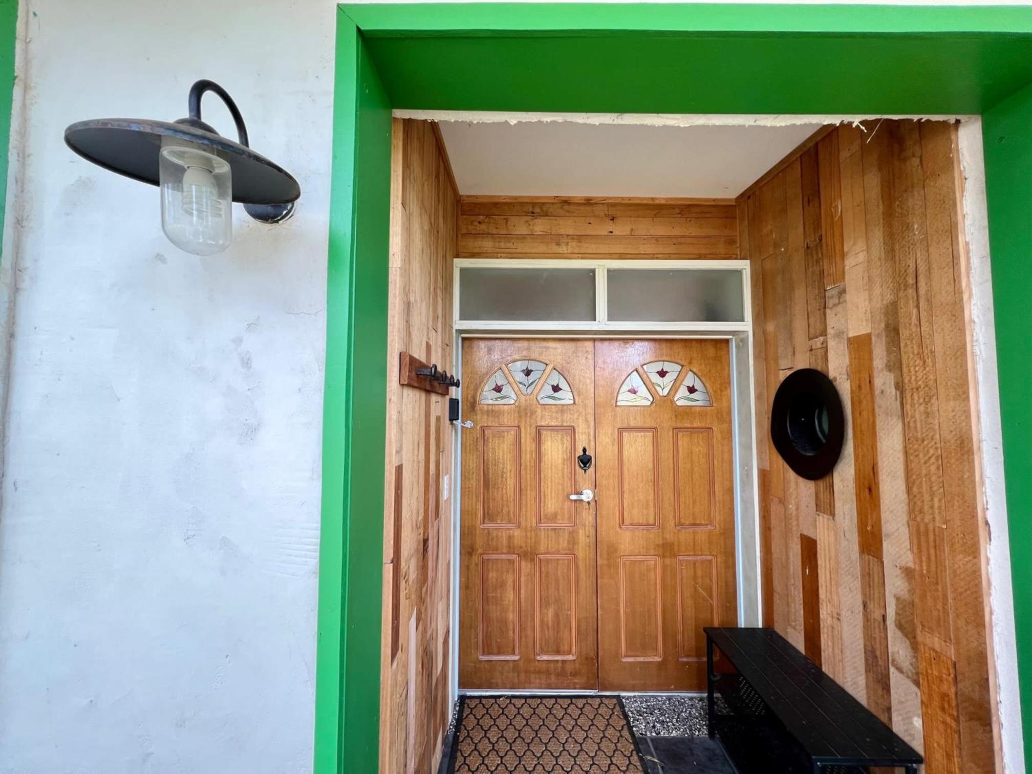 The Green House Dening Street Robe