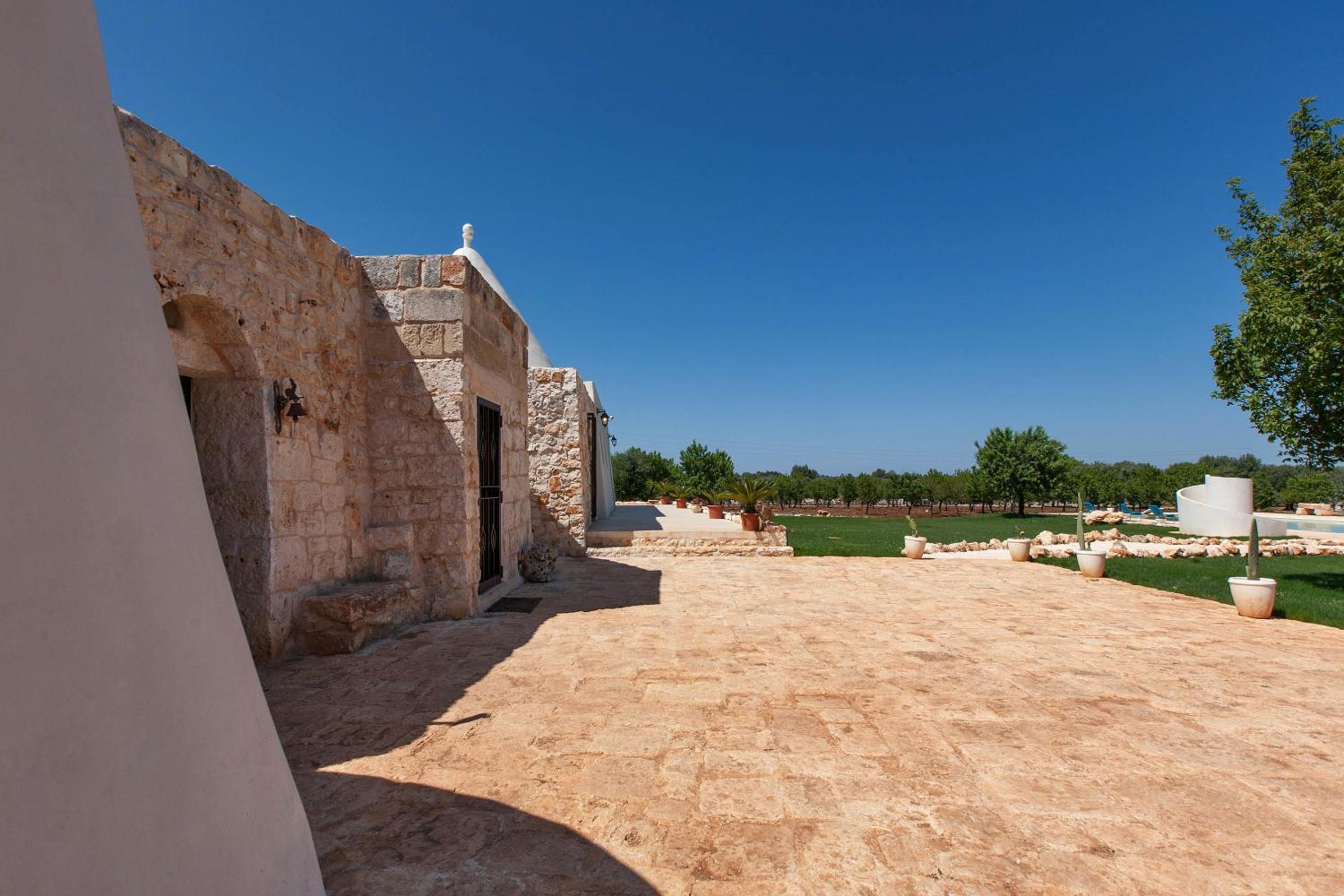 Trullo Coco' by Perle di Puglia