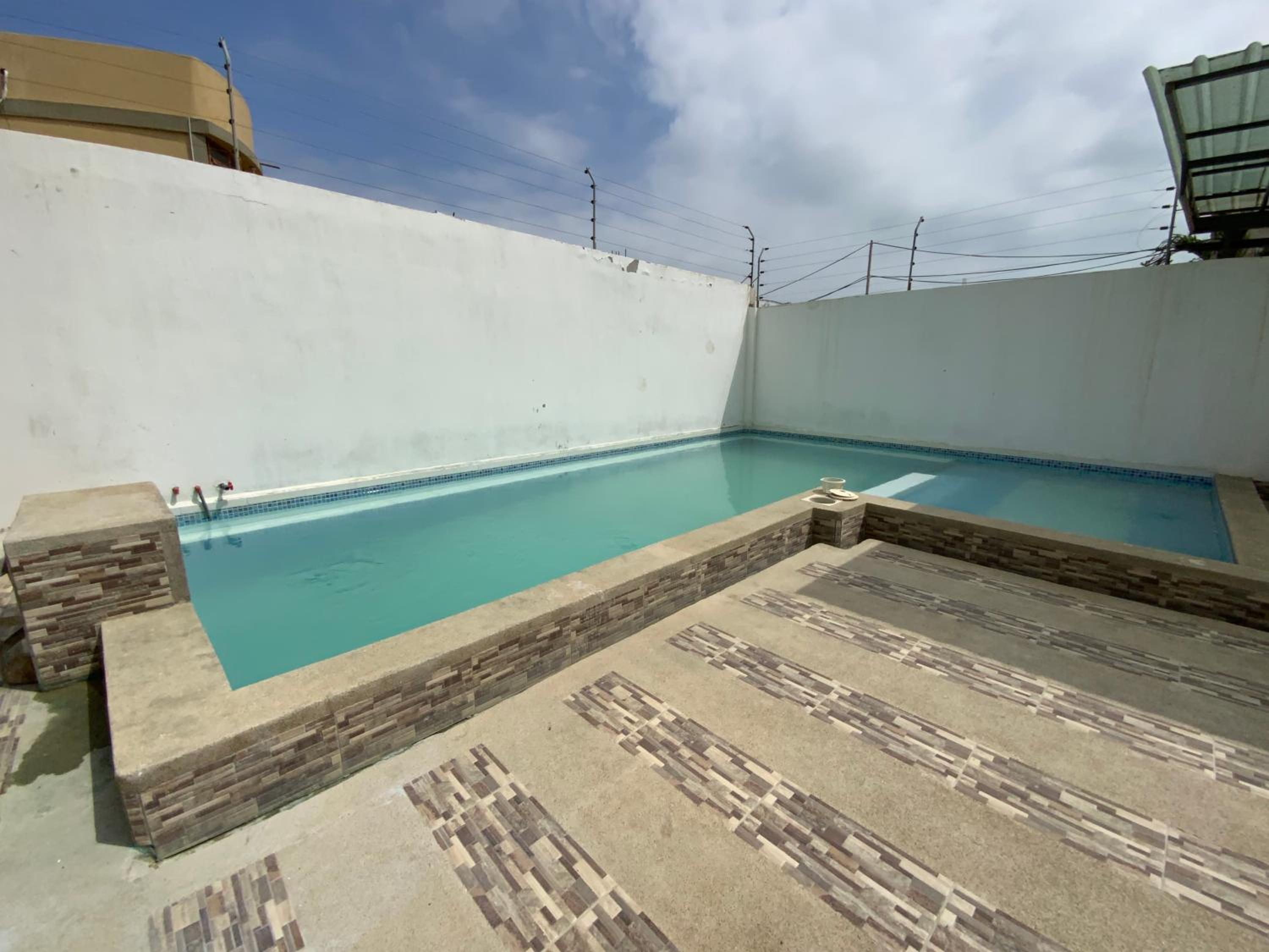 Hermoso departamento con piscina en la playa