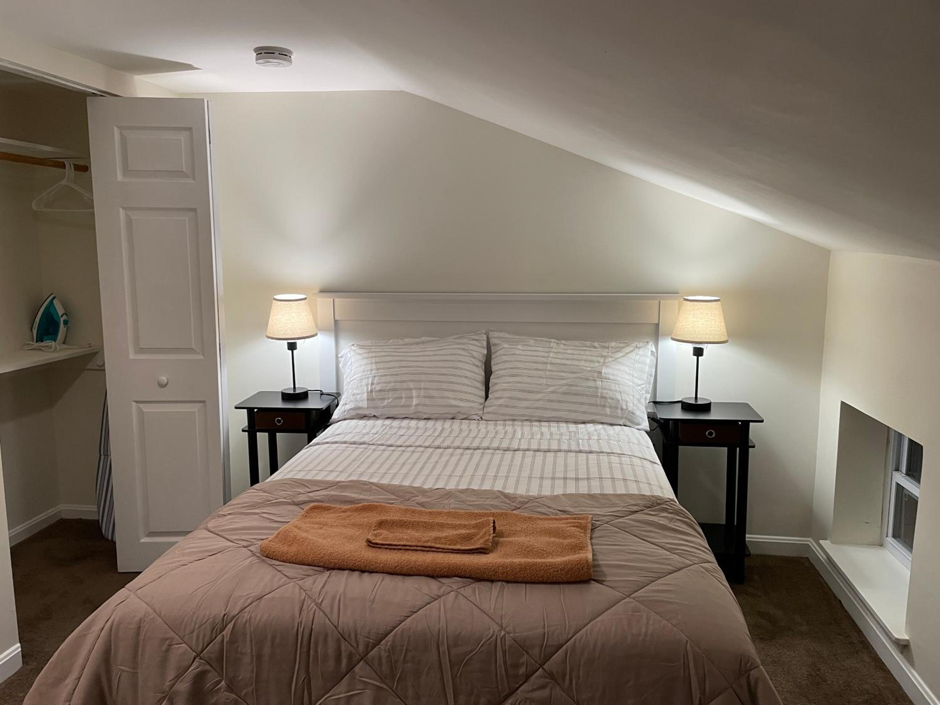 Downtown Private Room - Close to MT, Orioles, Topgolf, Horseshoe Casino - Property Image 16