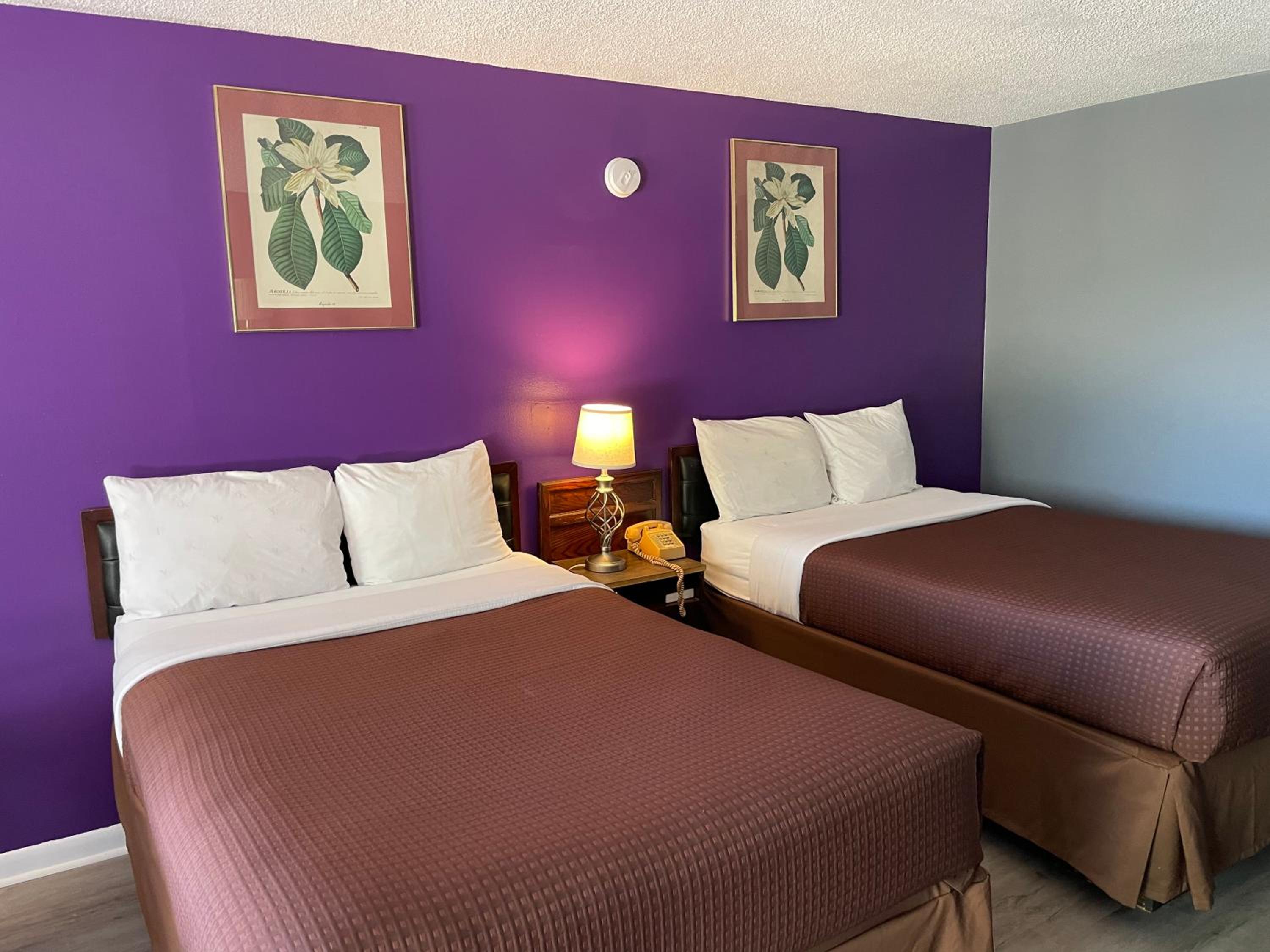 Budget Host Inn