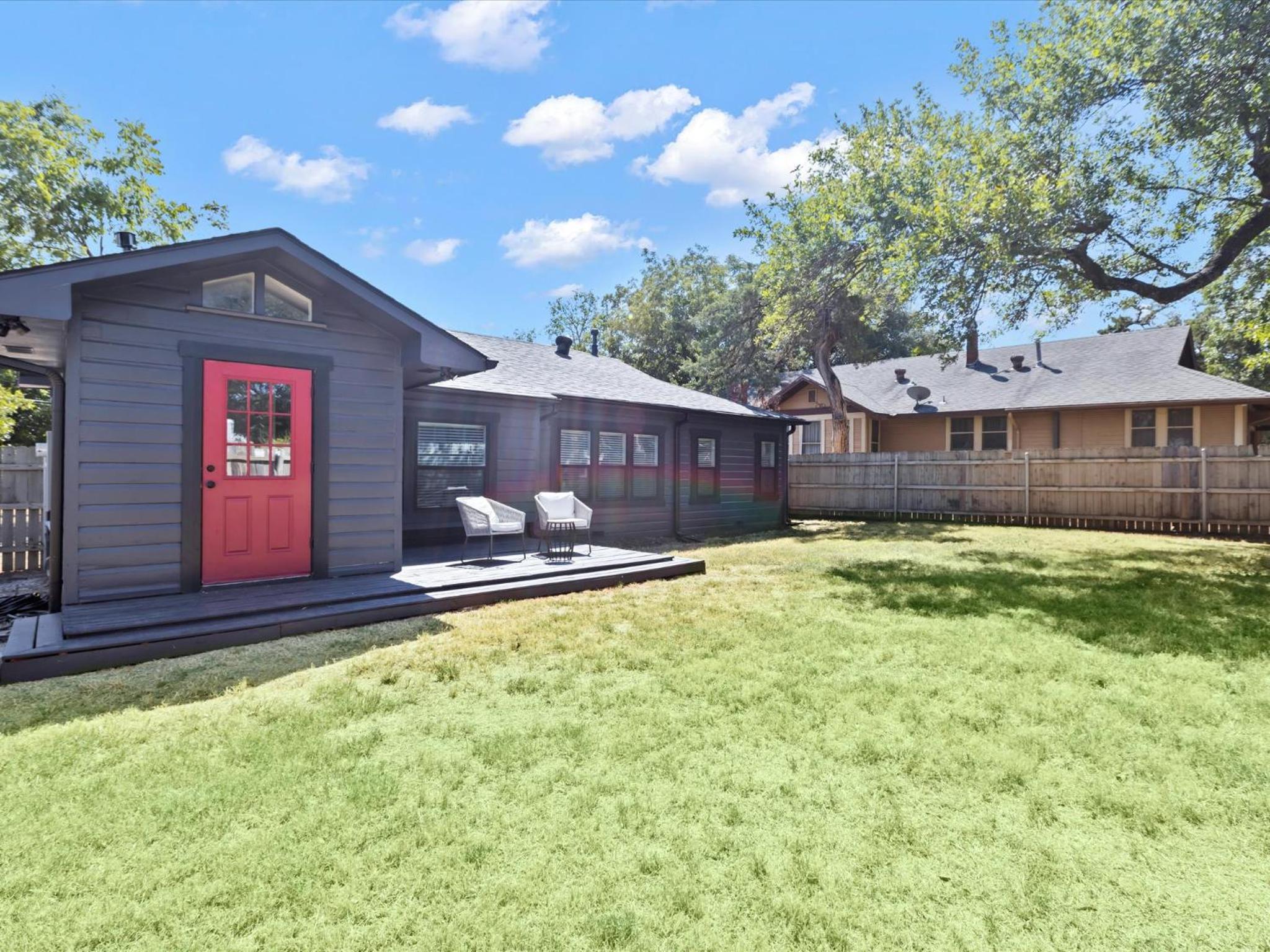 Cozy Arlington Bungalow 4/Mins to AT&T Stadium
