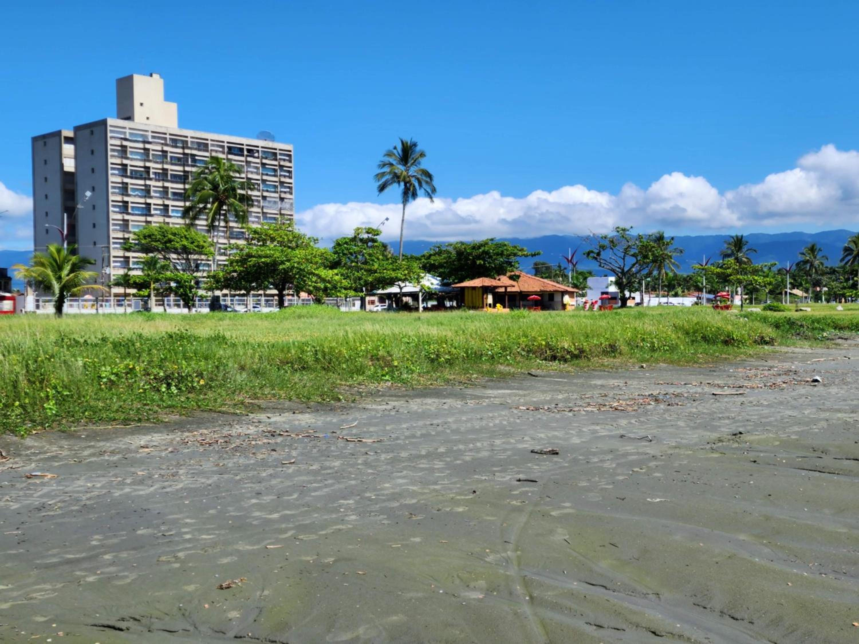 Apartamento à beira mar Caraguatatuba