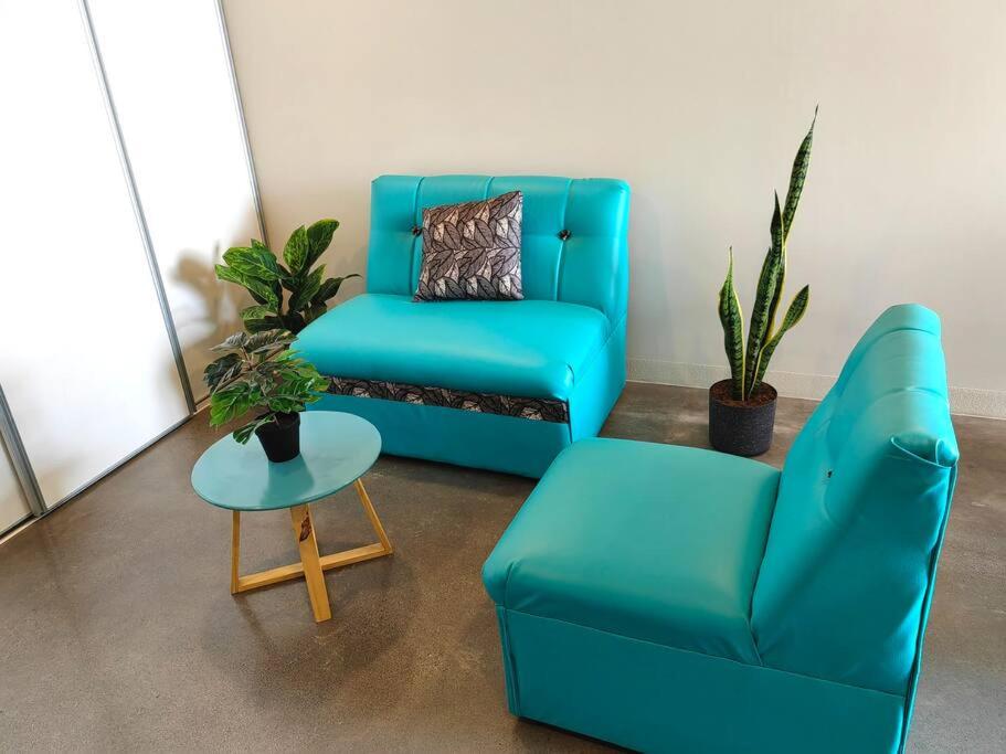 906B URBN Barrio Escalante Estudio con Aire Acondicionado y Parqueo
