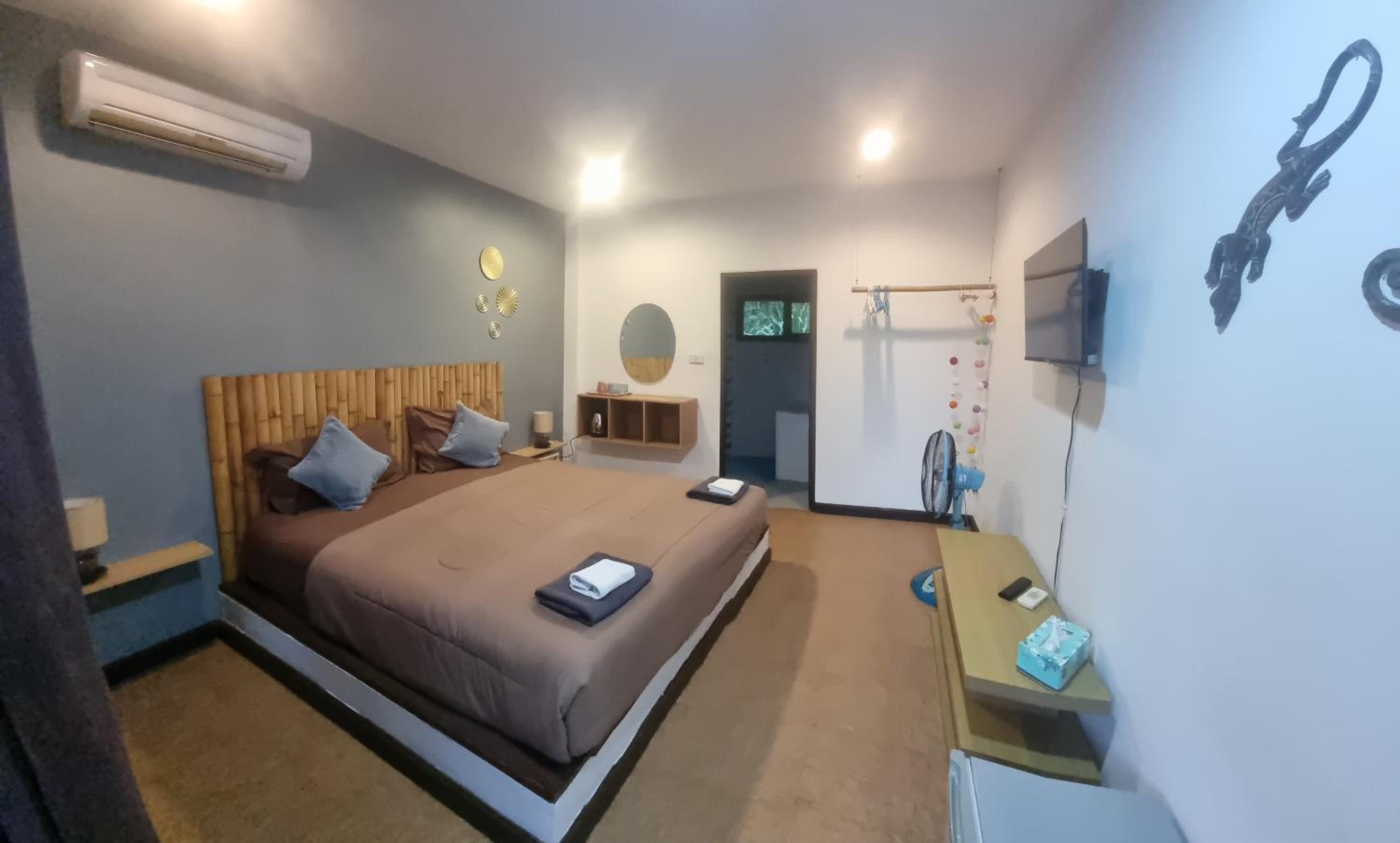 Pink House Guest House Lamai - Pool & Sea View