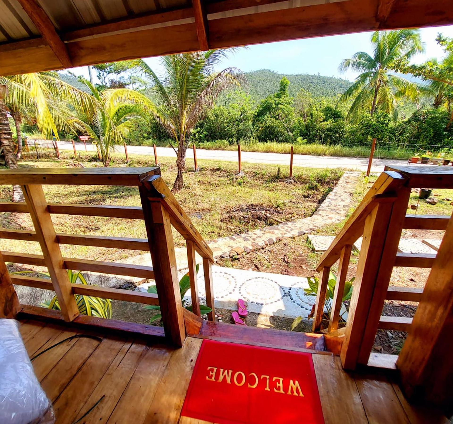 B&R Hostel Nagtabon