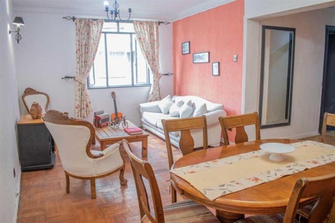 Habitación en dpto Paseo Bulnes