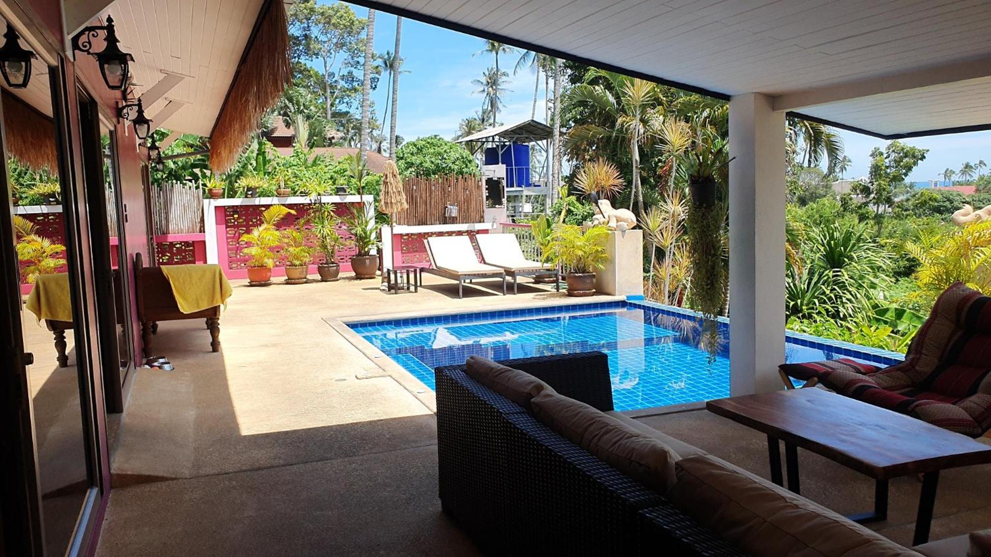 Pink House Guest House Lamai - Pool & Sea View
