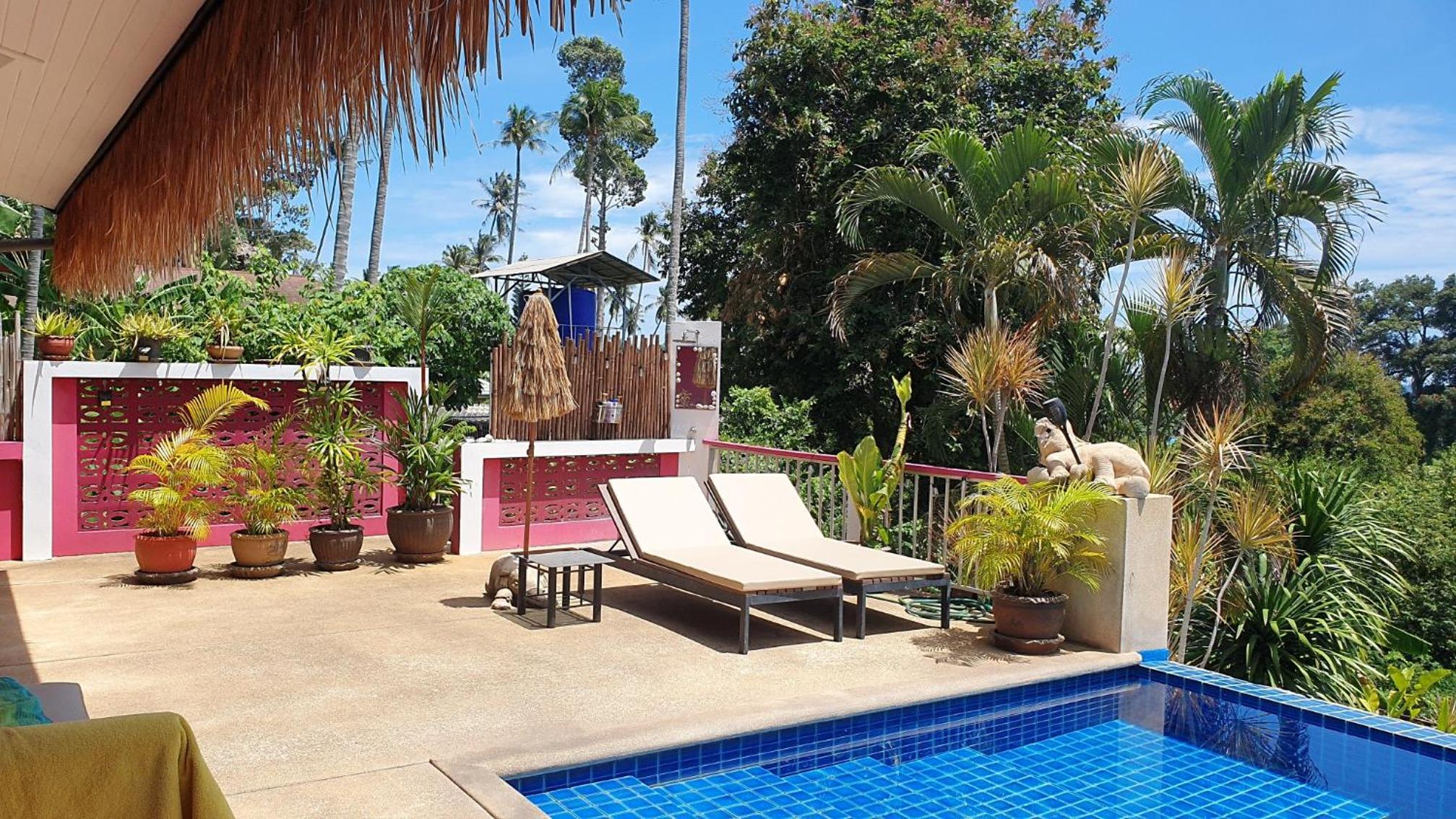 Pink House Guest House Lamai - Pool & Sea View