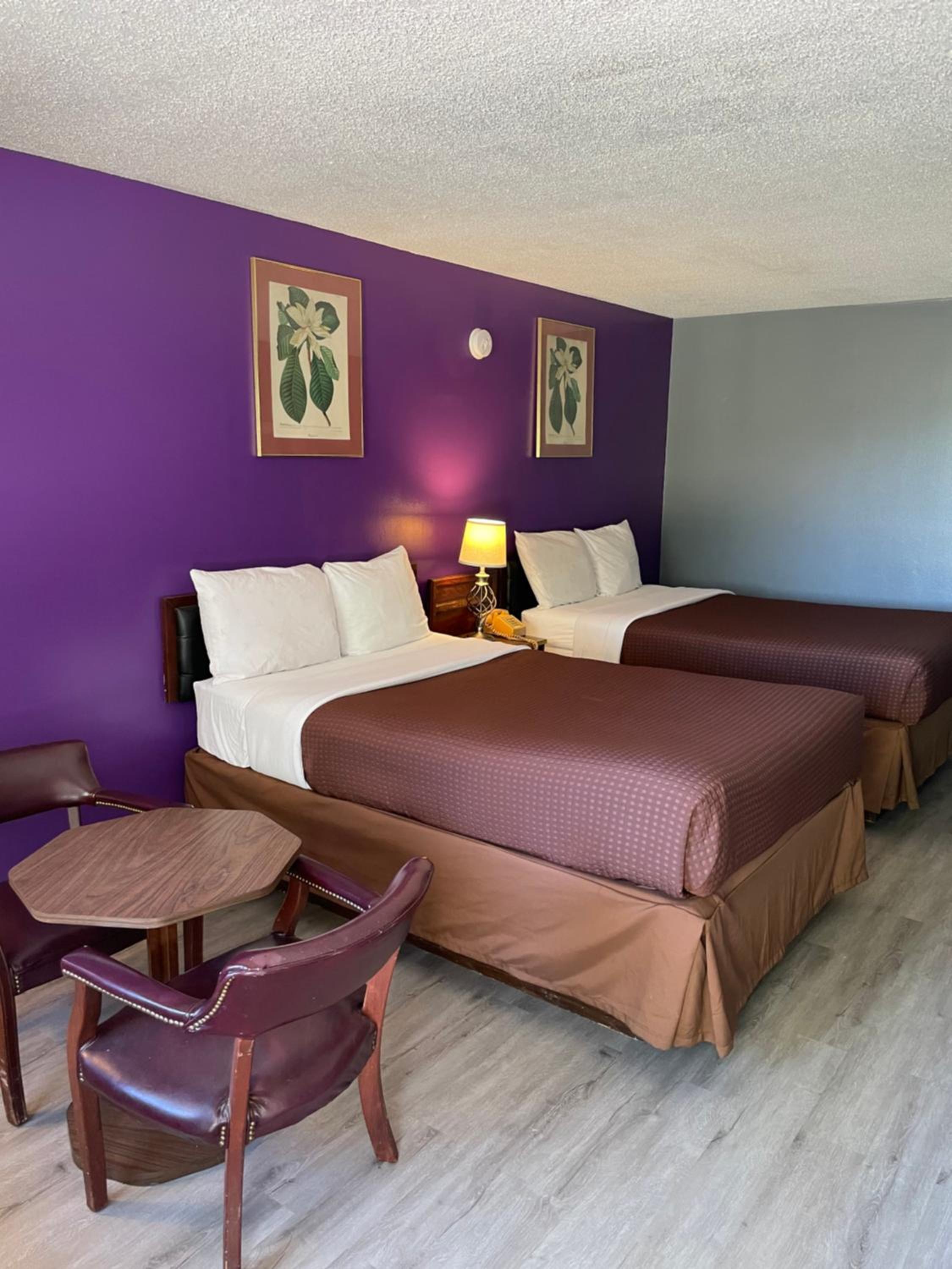 Budget Host Inn