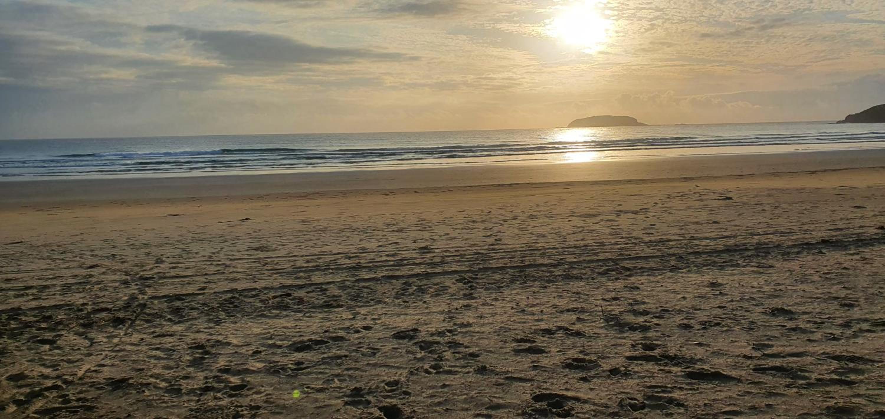 Surfs Up! Oceanfront Home Sleeps 6 steps from the sand